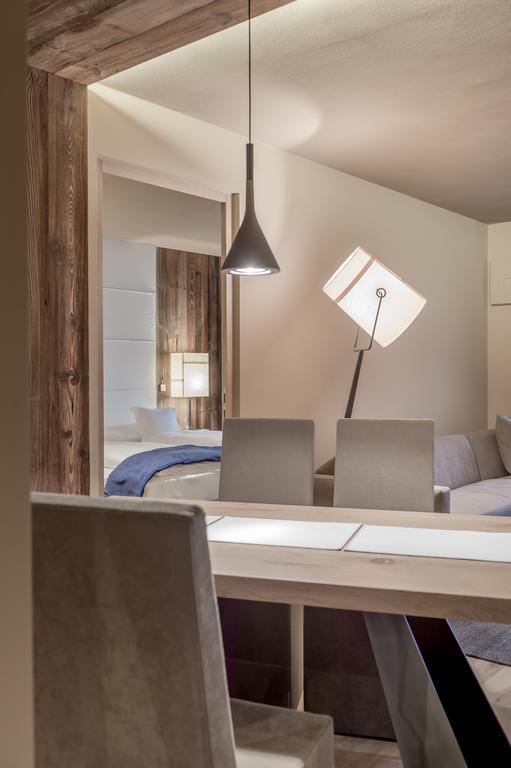 Gardena Chalets Ortisei Bagian luar foto